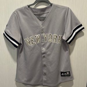 Boys New York Yankees Veteren’s Day Jersey